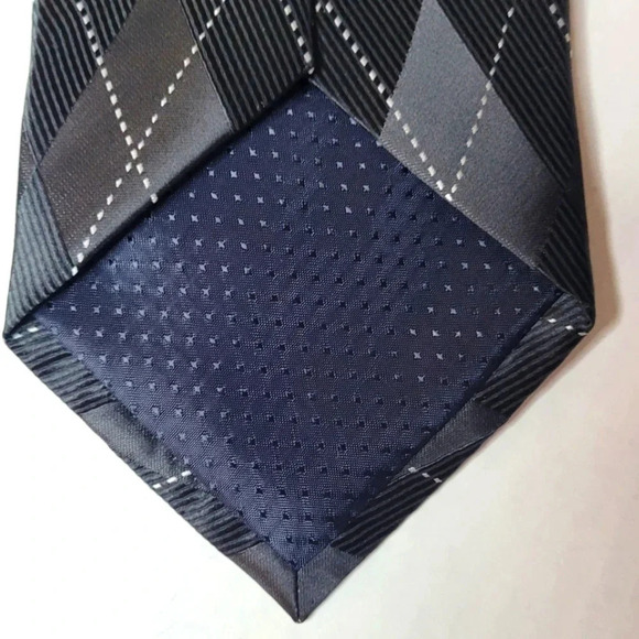 Umberto Frasi Men's Handmade Necktie - Picture 5 of 6